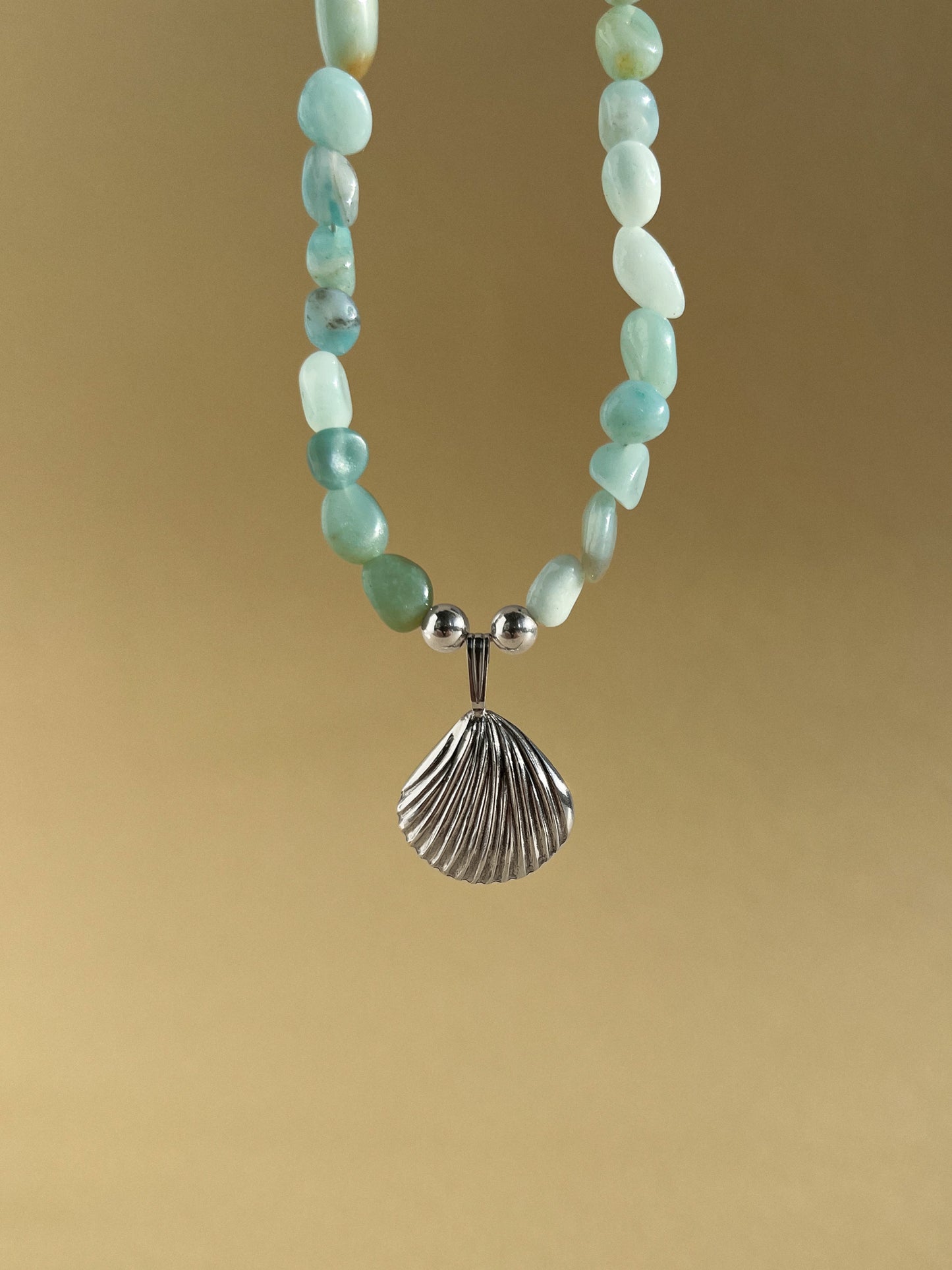 Scallop necklace